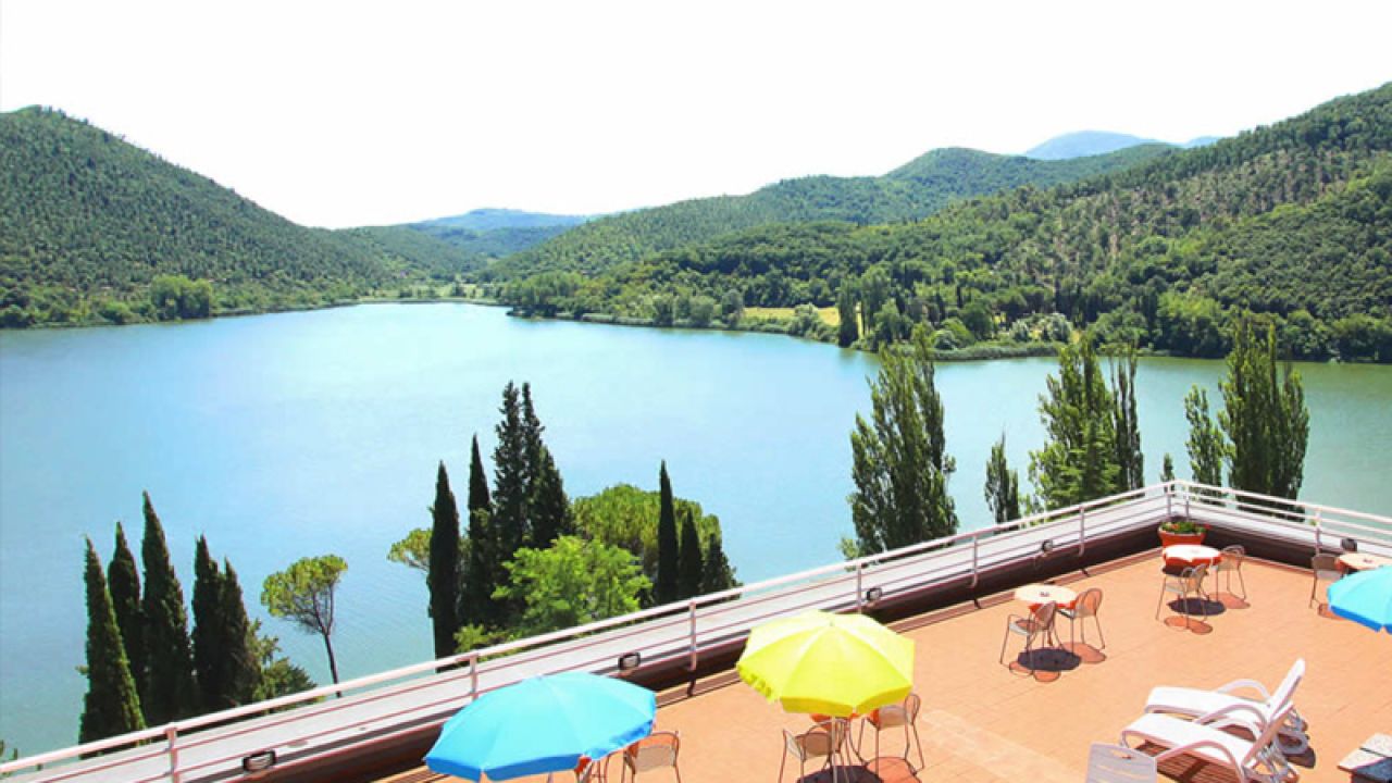 hotel del lago piediluco
